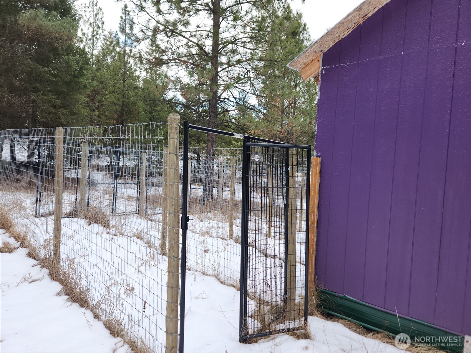 10 Mountain View Road Republic WA 99166