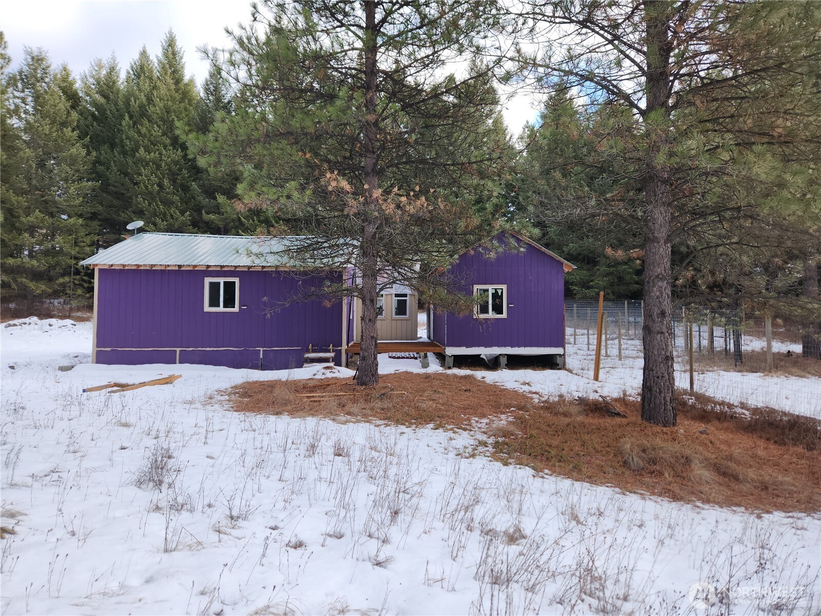 10 Mountain View Road Republic WA 99166