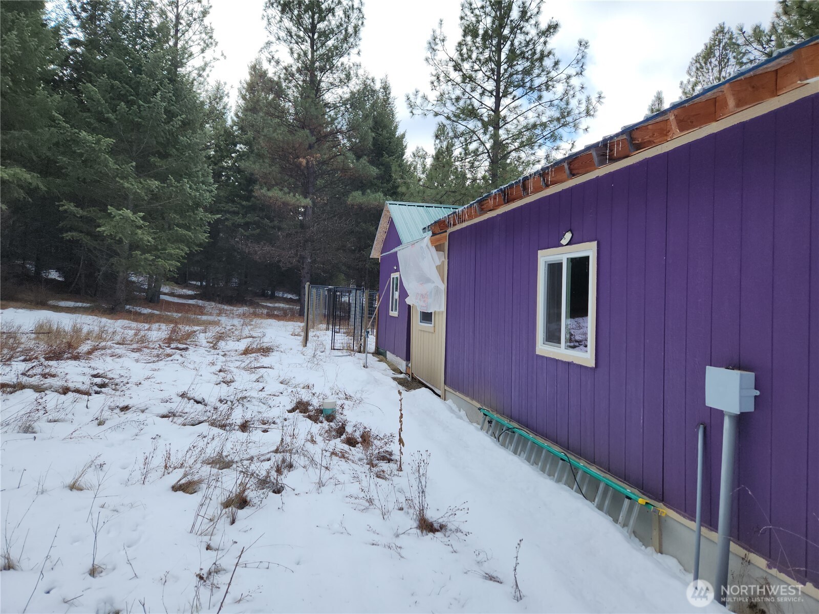 10 Mountain View Road Republic WA 99166