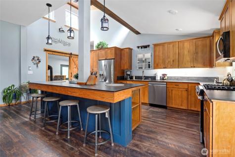 25451 Lake Cavanaugh Road Mount Vernon WA 98274