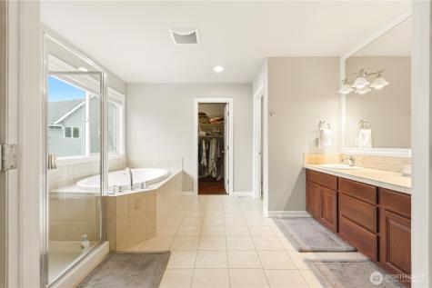 28302 239th Street Maple Valley WA 98038