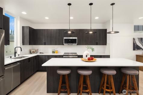 13548 39th Avenue NE Seattle WA 98125