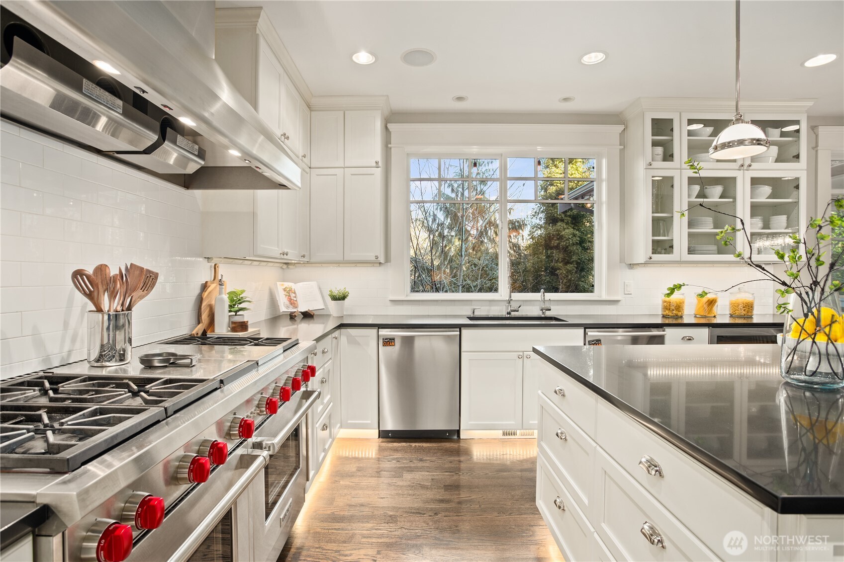 8612 36th Street Mercer Island WA 98040