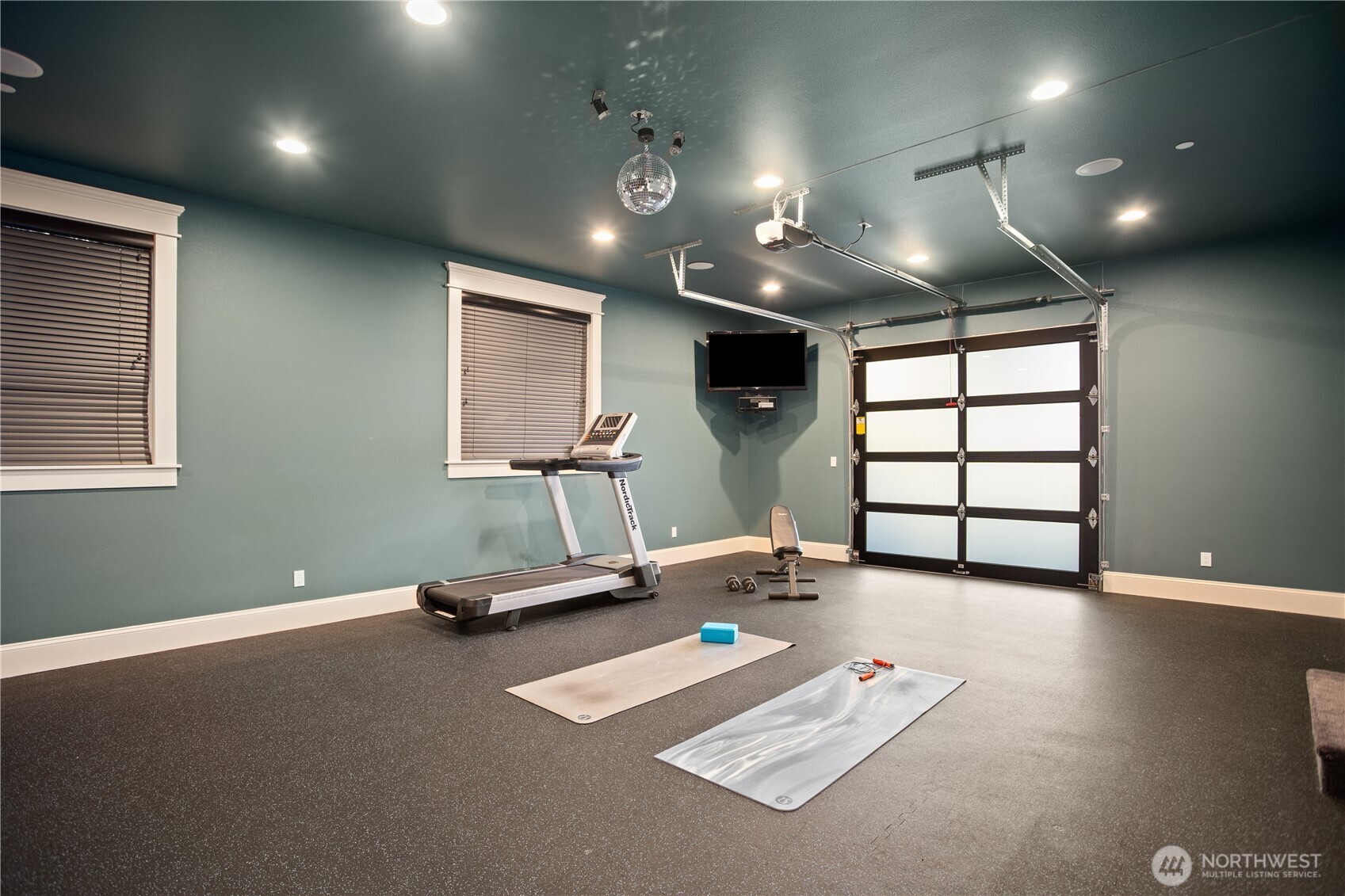 8612 36th Street Mercer Island WA 98040