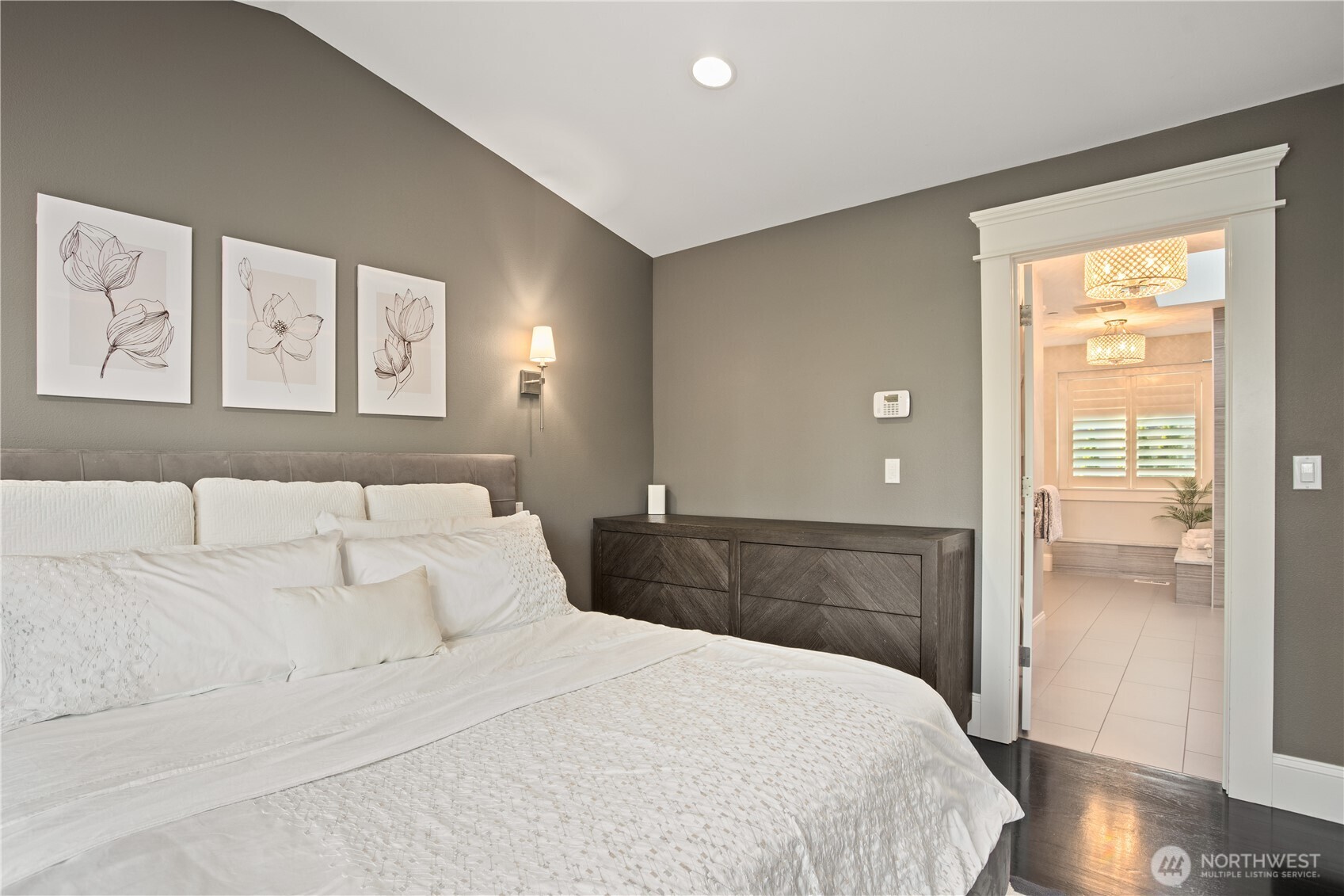 8612 36th Street Mercer Island WA 98040
