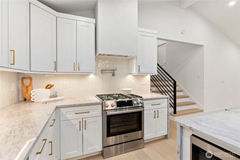 22911 57th Avenue SE Woodinville WA 98072