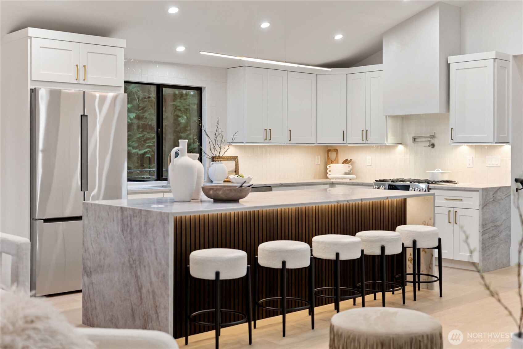 22911 57th Avenue SE Woodinville WA 98072