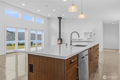 4205 E Plum Point Grand Coulee WA 99133