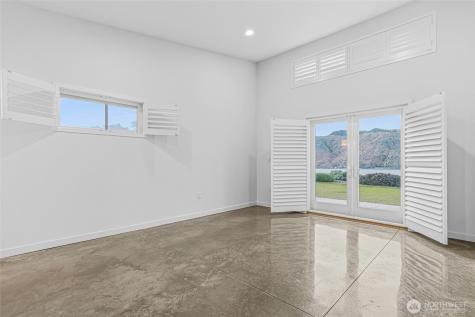 4205 E Plum Point Grand Coulee WA 99133
