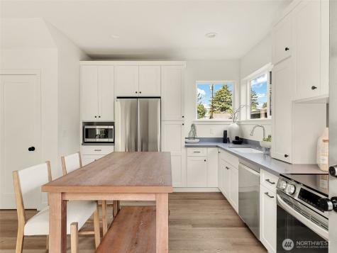 8128 12th Avenue SW Seattle WA 98106