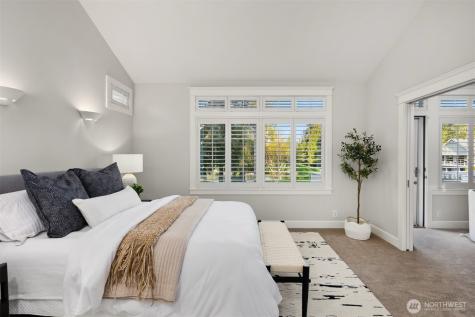 712 Tiffany Meadows Drive NE Bainbridge Island WA 98110