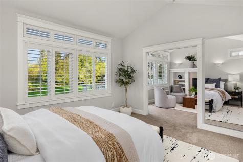 712 Tiffany Meadows Drive NE Bainbridge Island WA 98110
