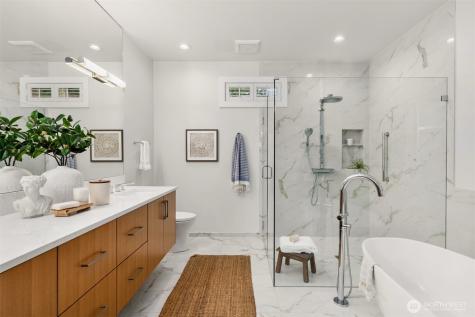 712 Tiffany Meadows Drive NE Bainbridge Island WA 98110