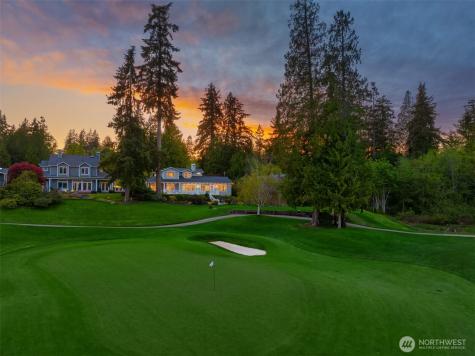 712 Tiffany Meadows Drive NE Bainbridge Island WA 98110
