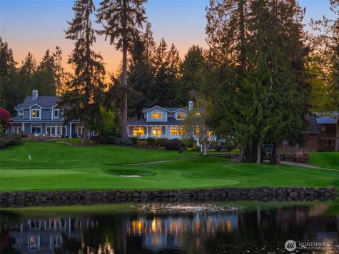 712 Tiffany Meadows Drive NE Bainbridge Island WA 98110