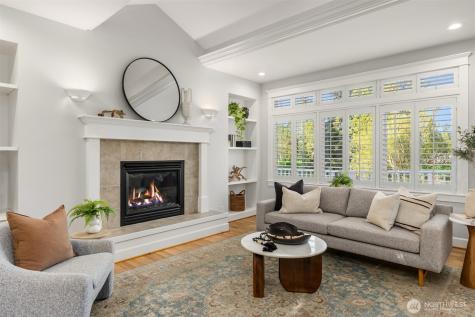 712 Tiffany Meadows Drive NE Bainbridge Island WA 98110