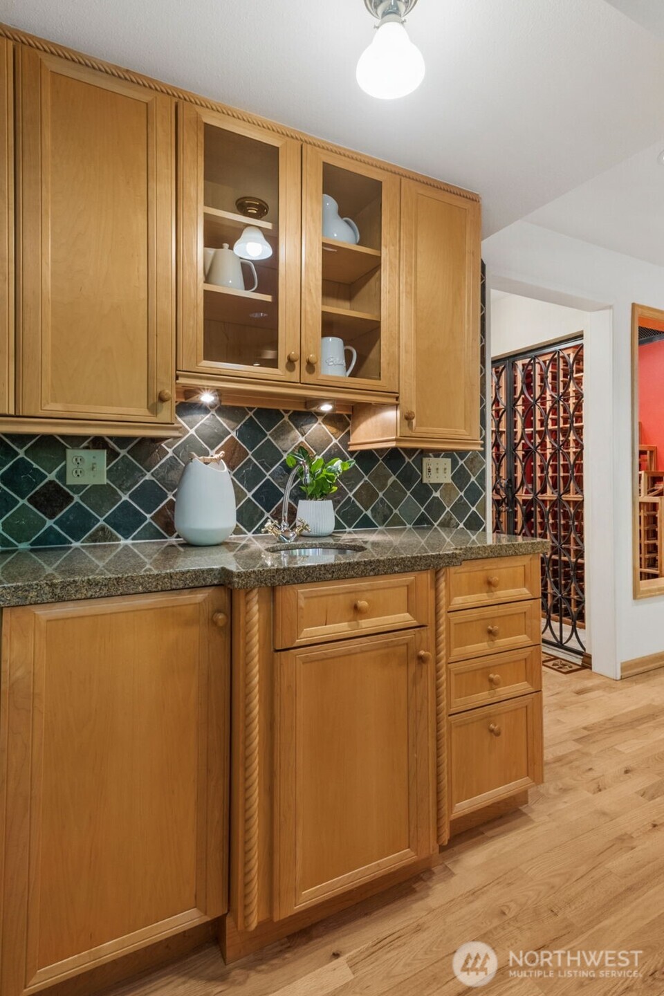 25300 SE Mirrormont Way Issaquah WA 98027