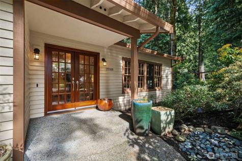25300 SE Mirrormont Way Issaquah WA 98027