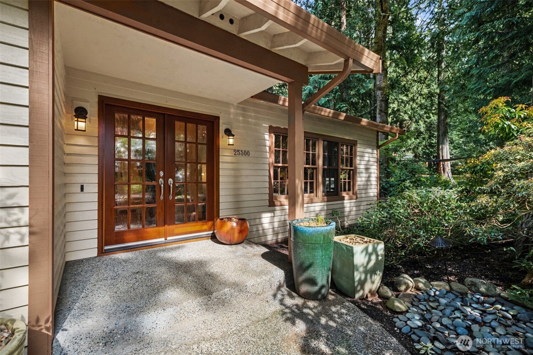 25300 SE Mirrormont Way Issaquah WA 98027