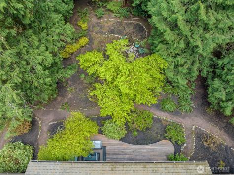 25300 SE Mirrormont Way Issaquah WA 98027