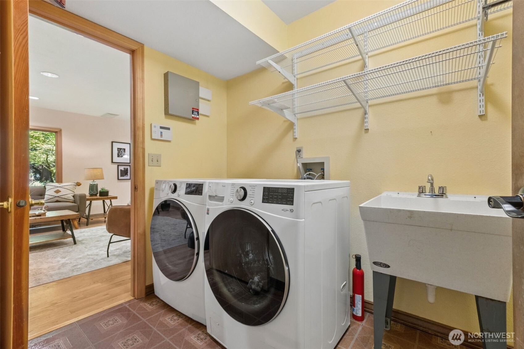25300 SE Mirrormont Way Issaquah WA 98027
