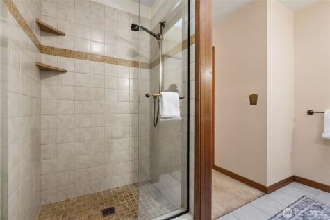 25300 SE Mirrormont Way Issaquah WA 98027