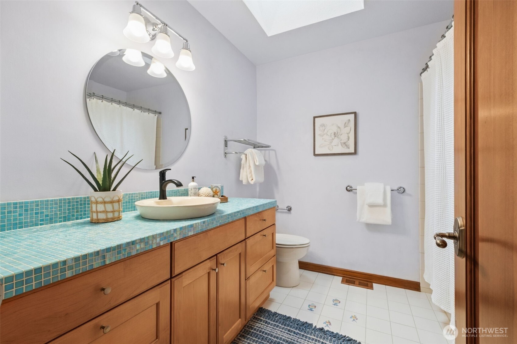 25300 SE Mirrormont Way Issaquah WA 98027