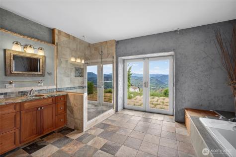 6600 Coyote Ridge Road Cashmere WA 98815