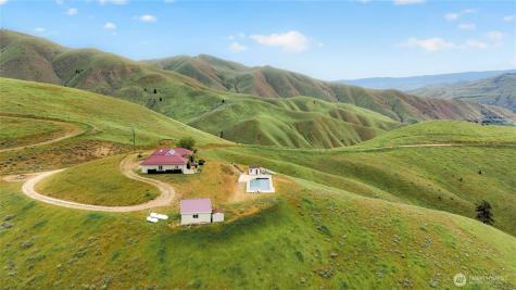 6600 Coyote Ridge Road Cashmere WA 98815