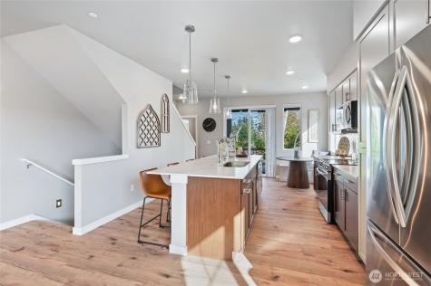 14424 Madison Way Lynnwood WA 98087