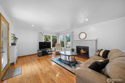 4536 119th Avenue SE Bellevue WA 98006