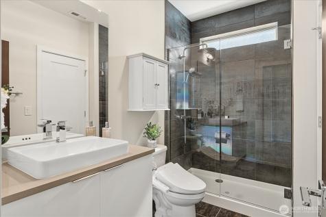 8586 121st Place SE Newcastle WA 98056