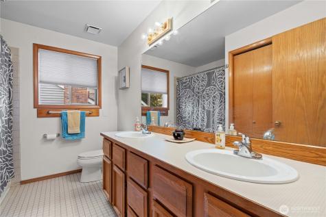 1103 SW 334th Place Federal Way WA 98023