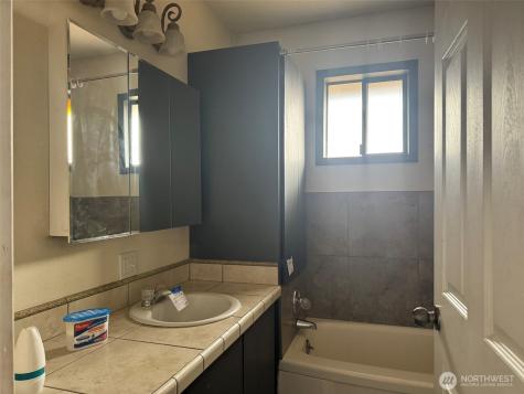 21 Orchard Loop Road N Tonasket WA 98855