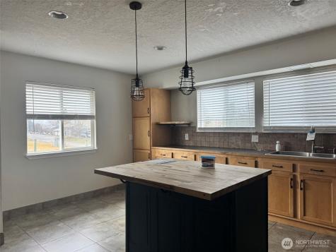 21 Orchard Loop Road N Tonasket WA 98855