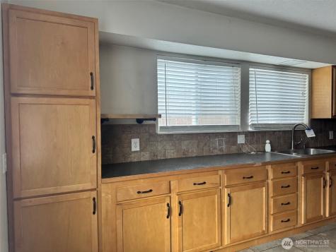 21 Orchard Loop Road N Tonasket WA 98855