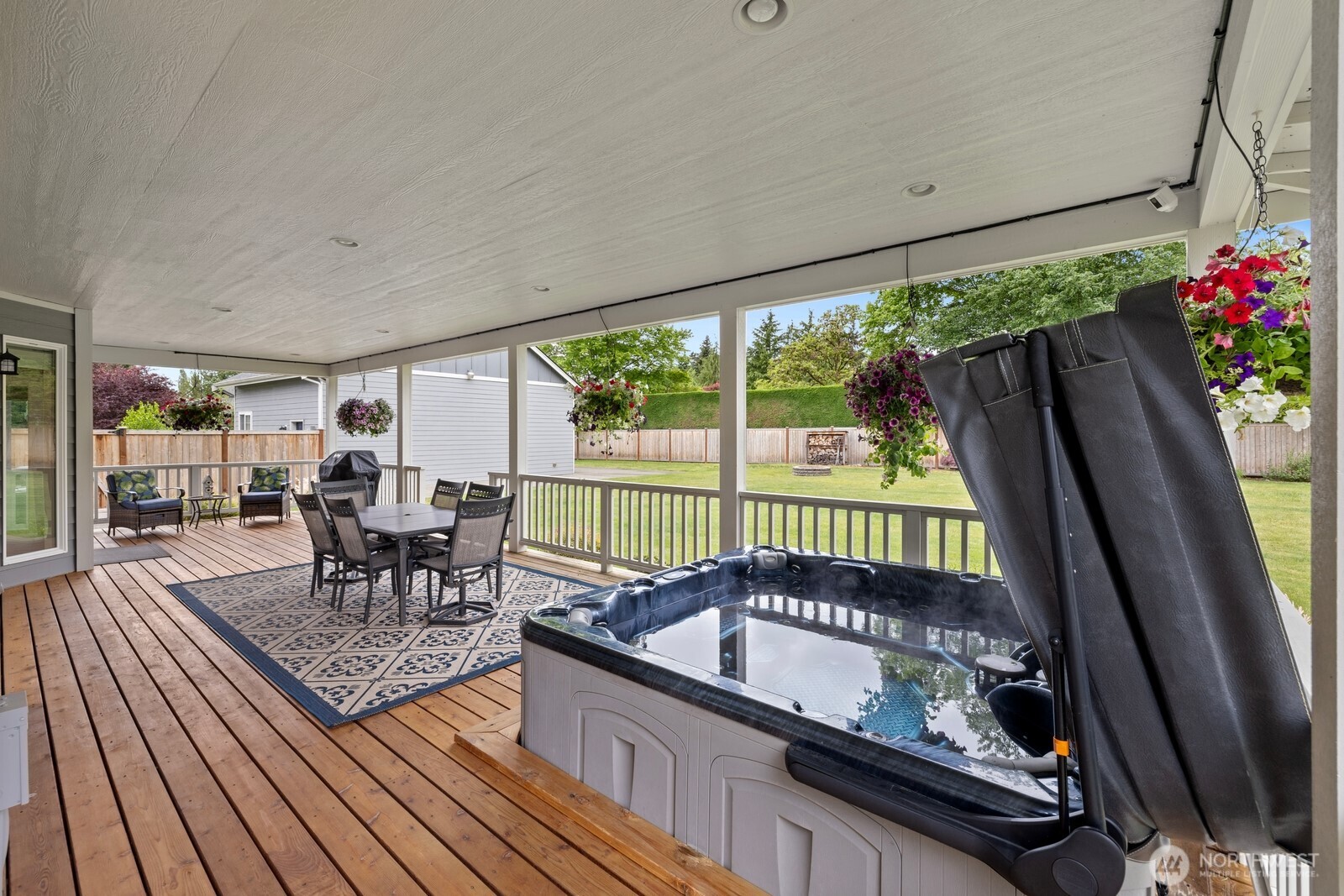 2111 215th Avenue E Lake Tapps WA 98391