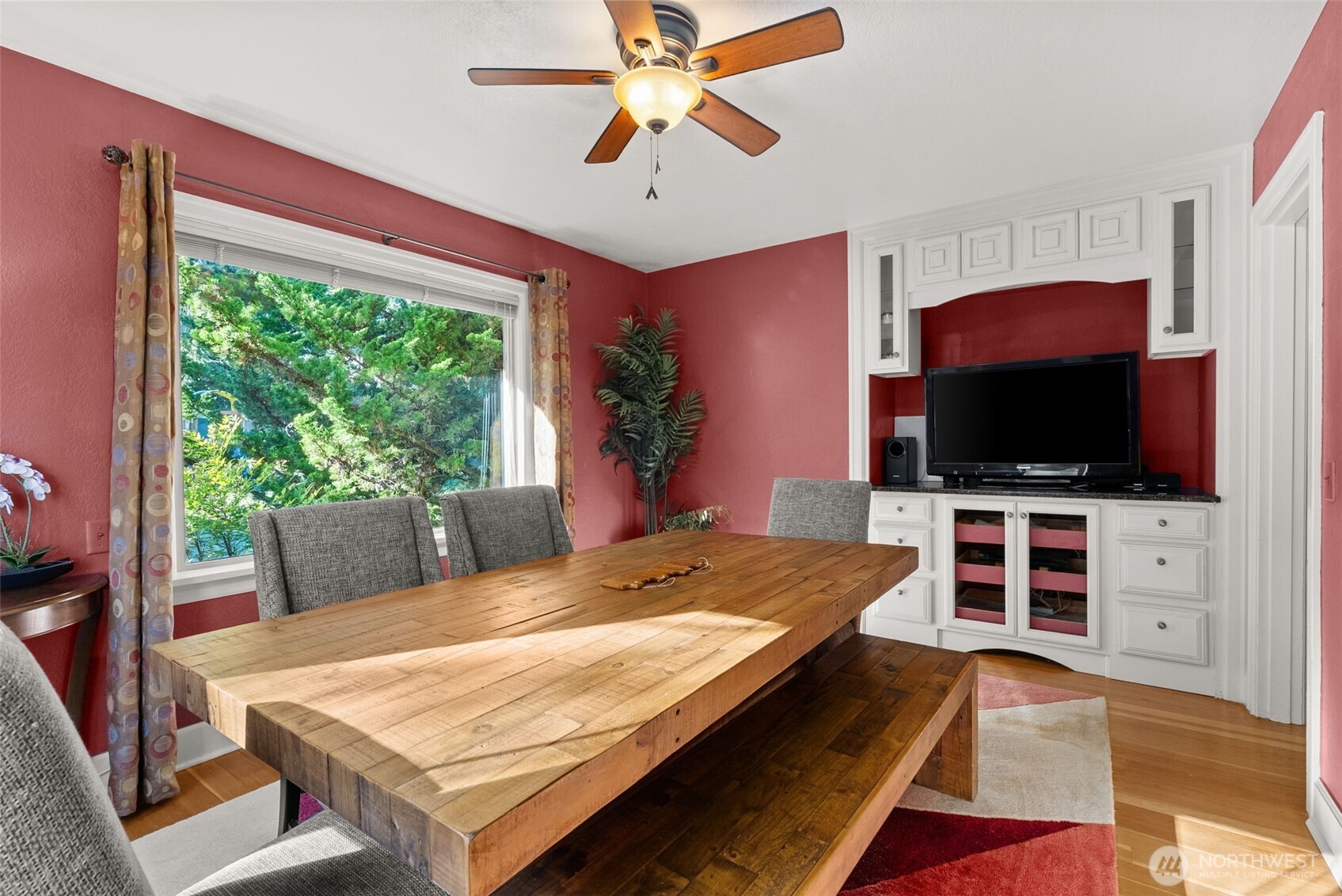 5208 Illahee Road NE Bremerton WA 98311