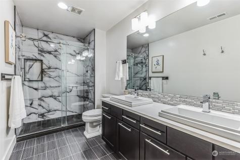 3507 SW 171st Street SW Lynnwood WA 98037