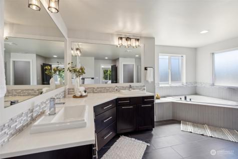 3507 SW 171st Street SW Lynnwood WA 98037