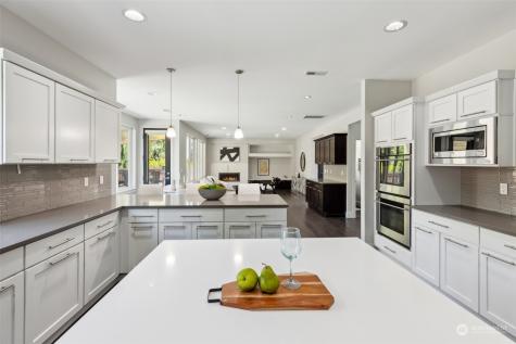 3507 SW 171st Street SW Lynnwood WA 98037