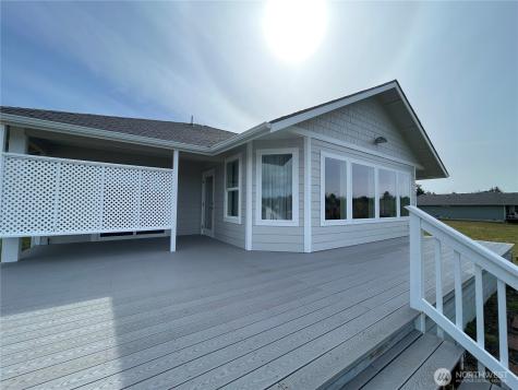 571 E Chance A La Mer NE Ocean Shores WA 98569