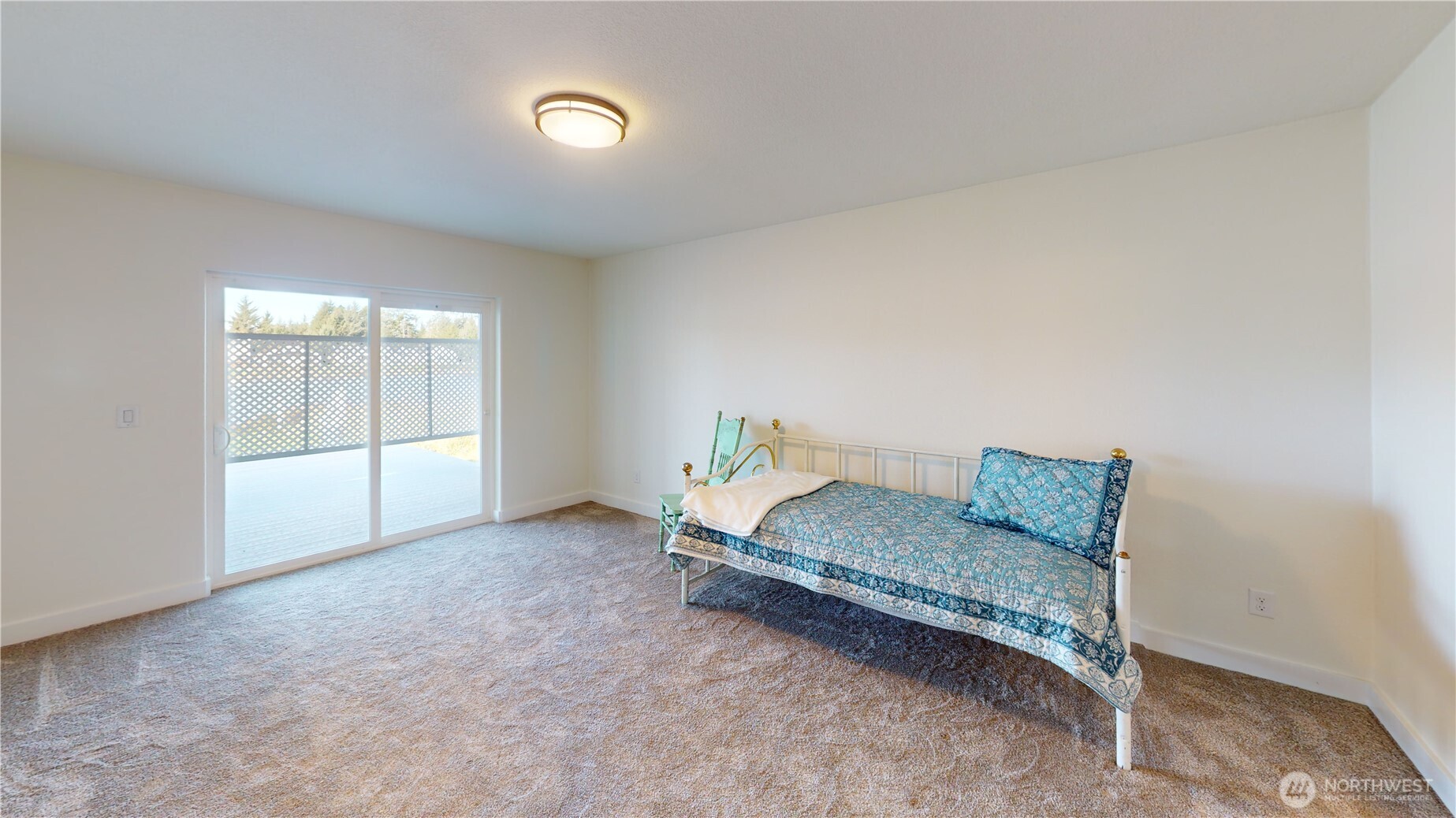 571 E Chance A La Mer NE Ocean Shores WA 98569