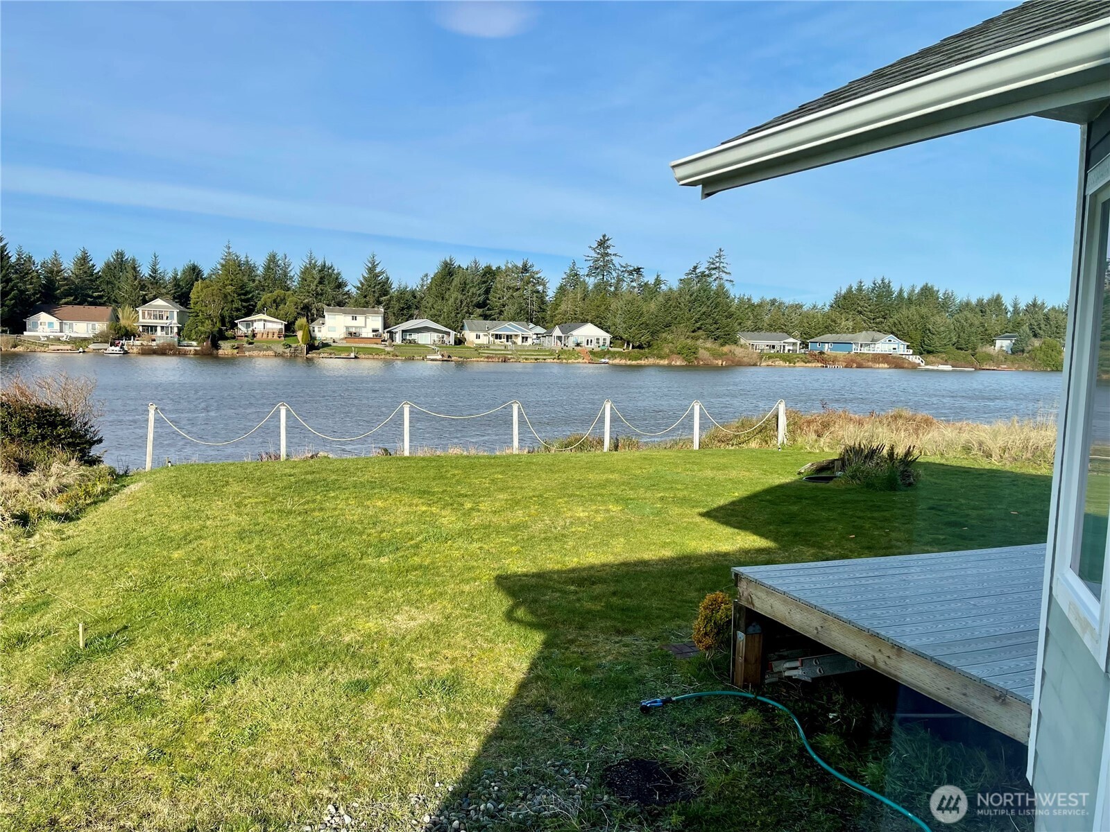 571 E Chance A La Mer NE Ocean Shores WA 98569
