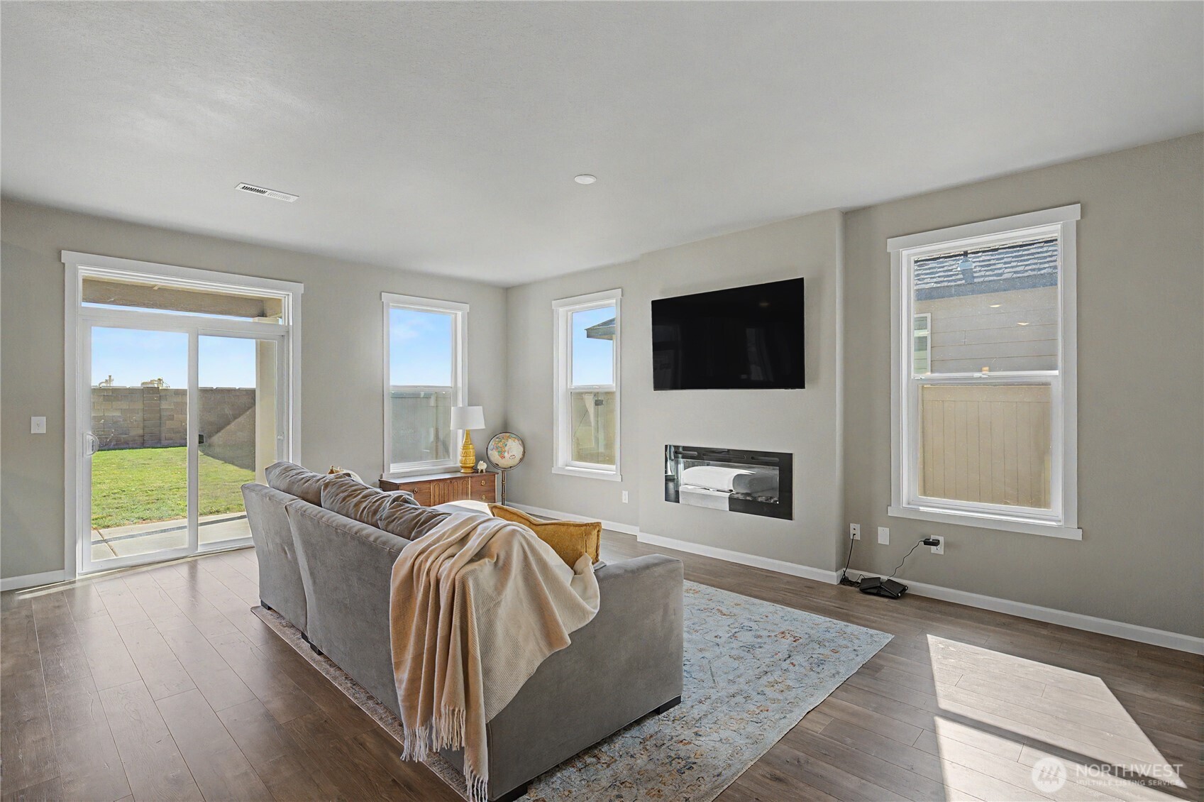 738 I Street NE Quincy WA 98848