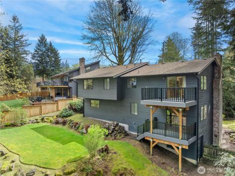 4616 NE 201st Place Lake Forest Park WA 98155