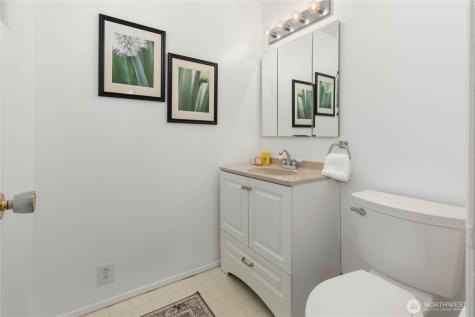 3772 78th Avenue SE Mercer Island WA 98040