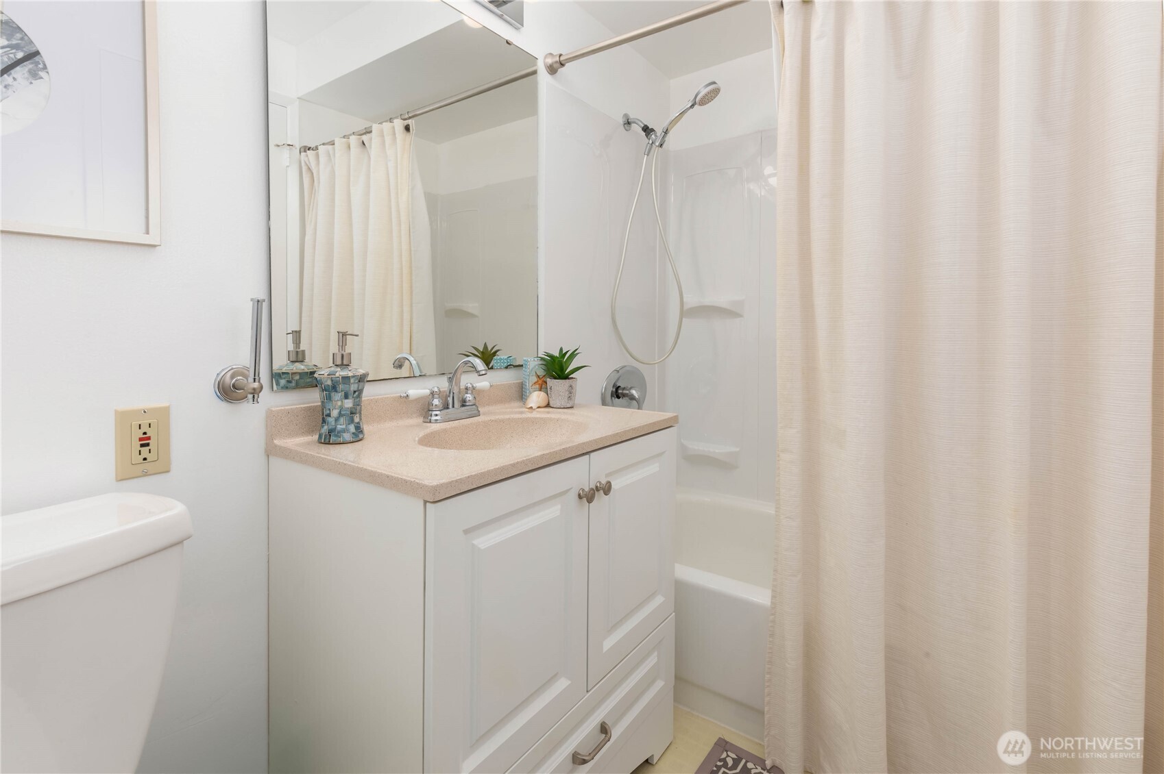 3772 78th Avenue SE Mercer Island WA 98040
