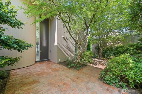 9829 NE 1st Street Bellevue WA 98004