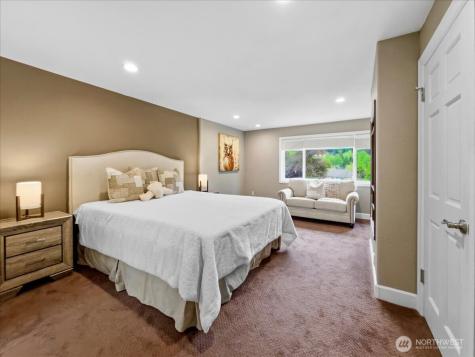 20622 SE 135th Street Issaquah WA 98027